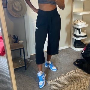 NIKE cropped sweats